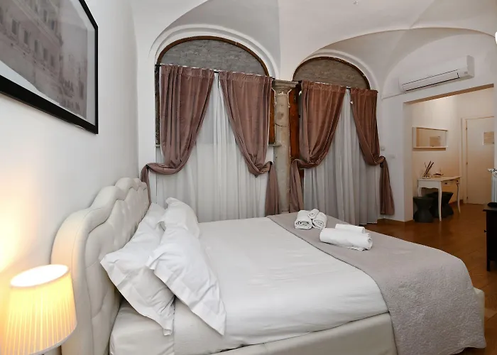 Sangallo - Residenze Romanae Pensión Roma